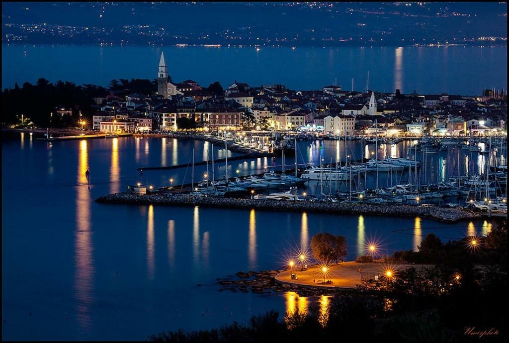 Cozy Apartments Buket In The Center Izola Εξωτερικό φωτογραφία